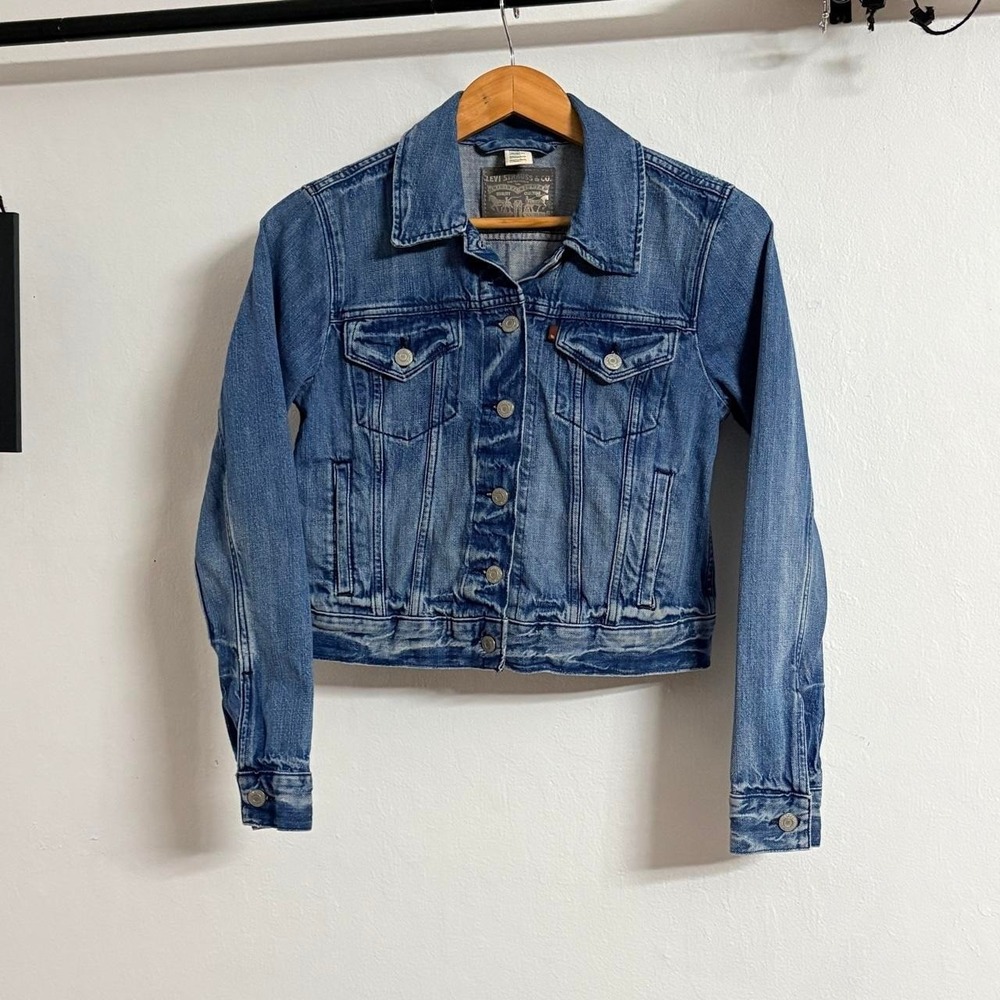 Levi's Women's M Trucker Jacket Denim Blue Grunge Cowboy Boho Y2K Refined